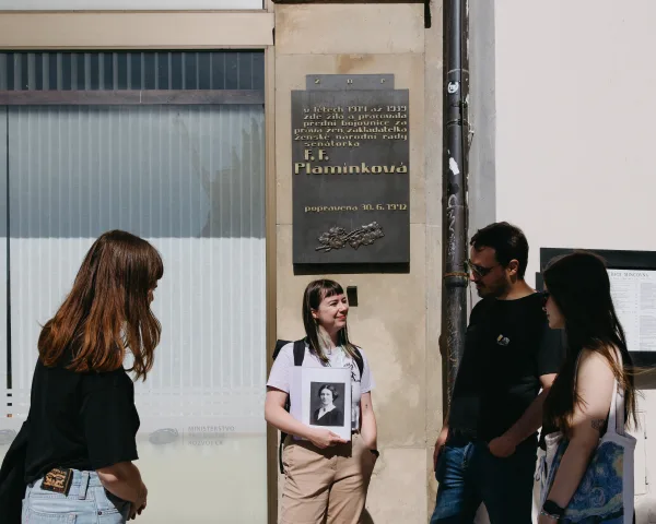 Feminist Tours in Prague alt text